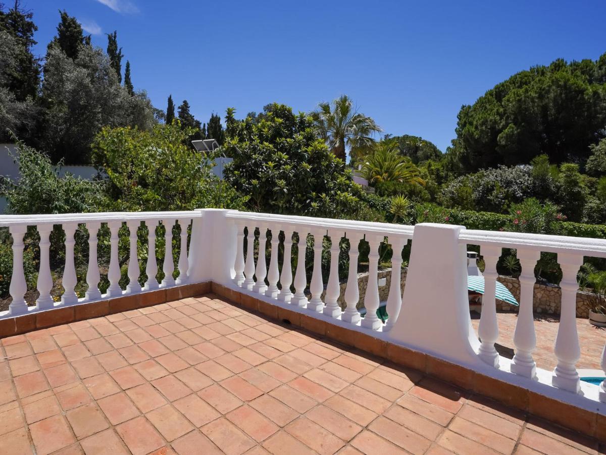 Roofed Villa In Albufeira With Private Swimming Pool Olhos de Agua  Dış mekan fotoğraf